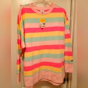 Woman's Sweatshirt. NWT